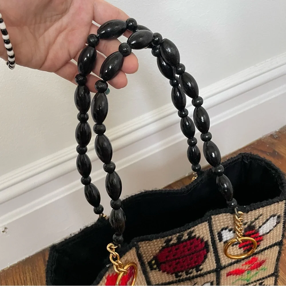 ❌ SOLD ❌ Vintage 70s Cross Stitch Ladybug, Bee, & Flower Bag - Picture 5 of 5